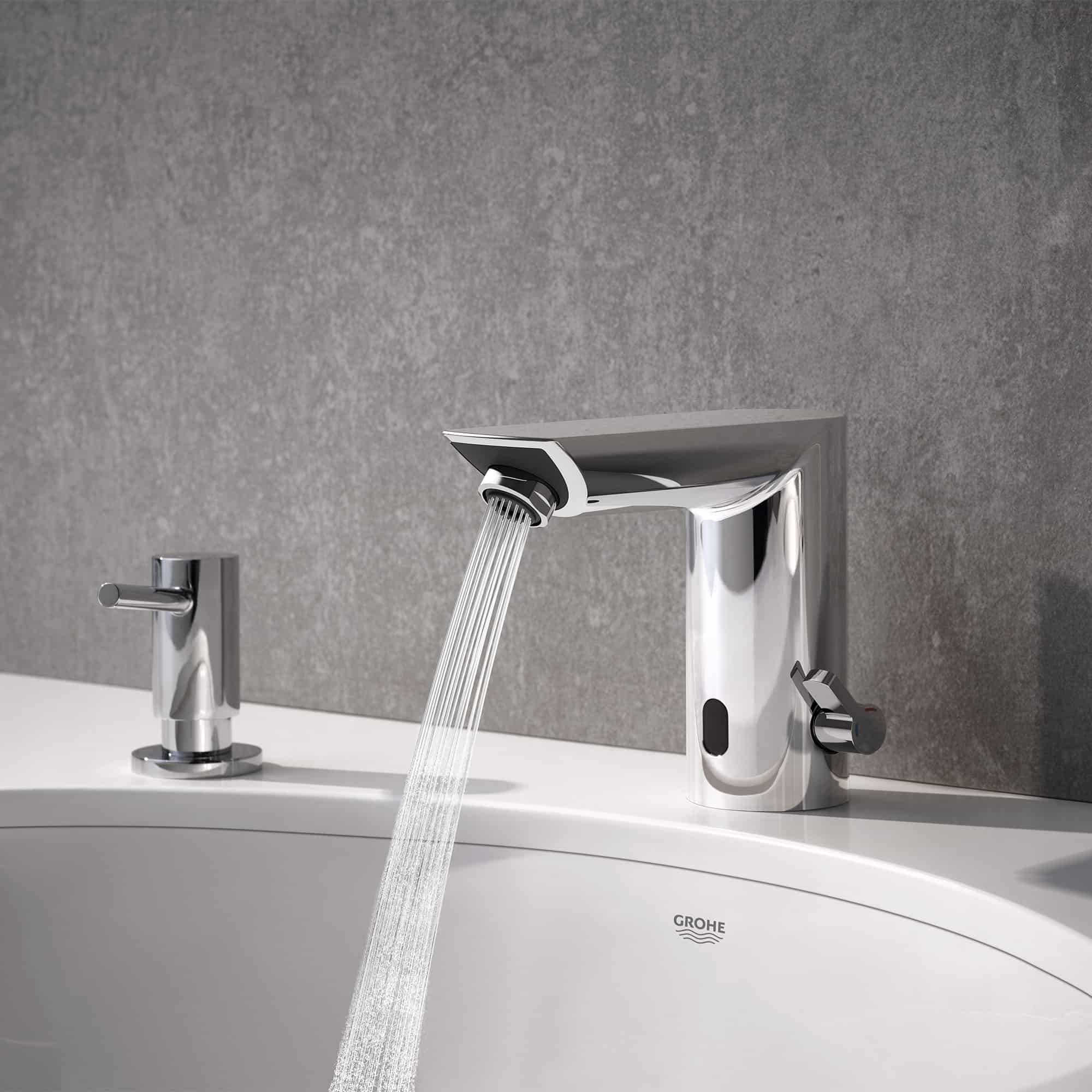 GROHE BAUCOSMOPOLITAN E TOUCHLESS ELECTRONIC FAUCET WITH TEMPERATURE CONTROL LEVER, BATTERY-POWERED - Image 2