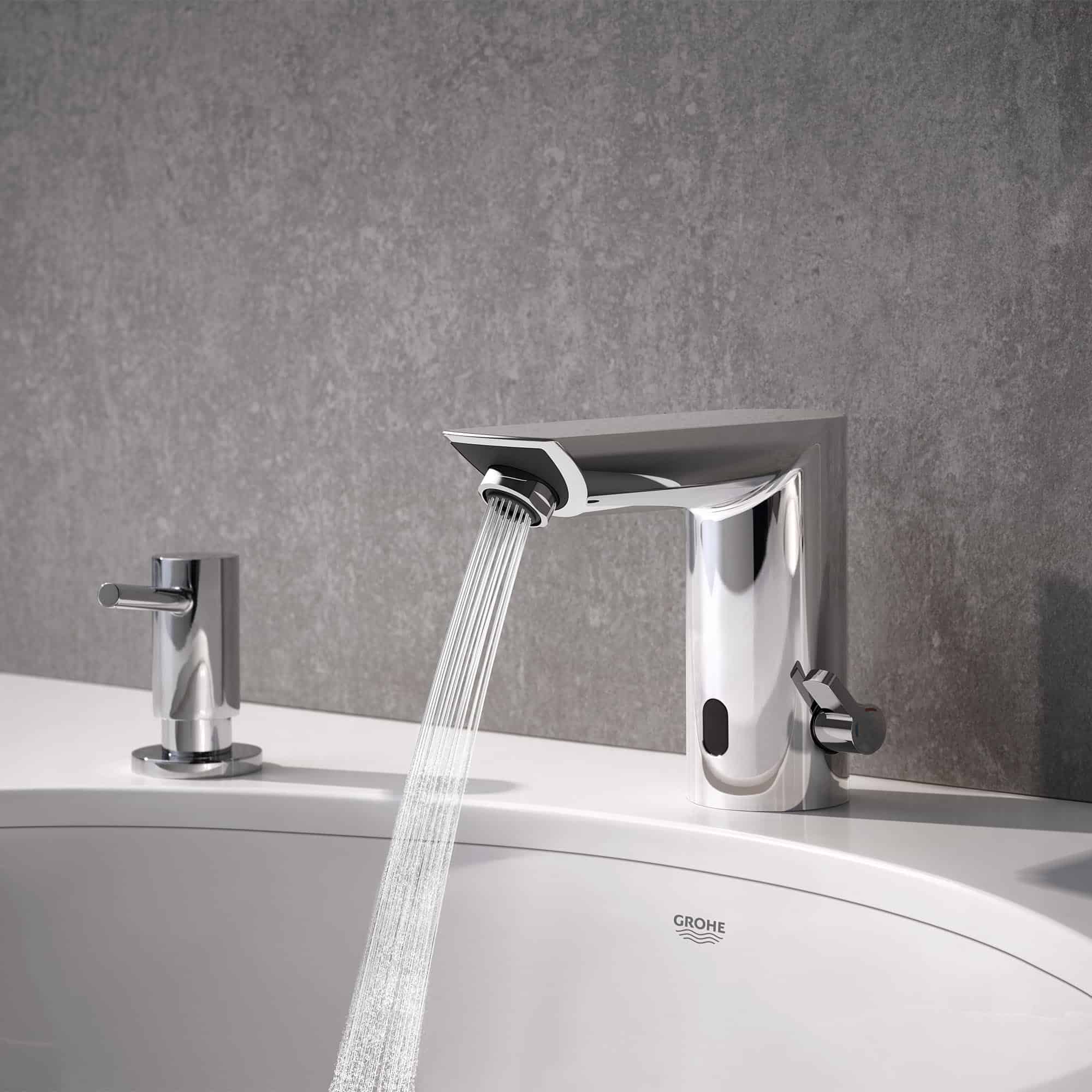 GROHE BAUCOSMOPOLITAN E TOUCHLESS ELECTRONIC FAUCET WITH TEMPERATURE CONTROL LEVER, BATTERY-POWERED - Image 2