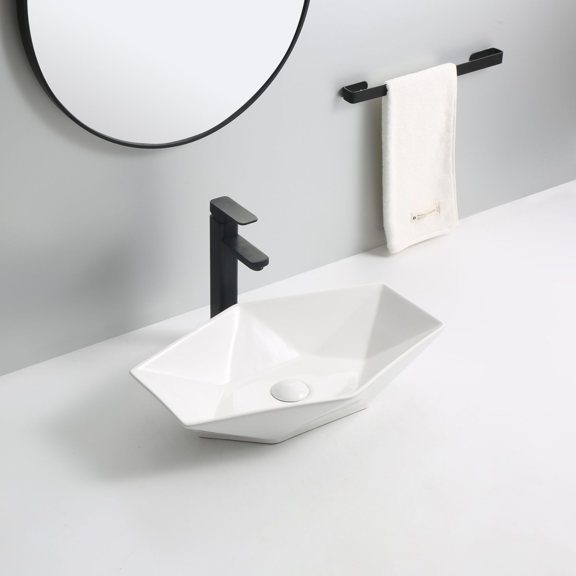 RUBY CANADA
 Vessels Ceramic Sink - Image 4