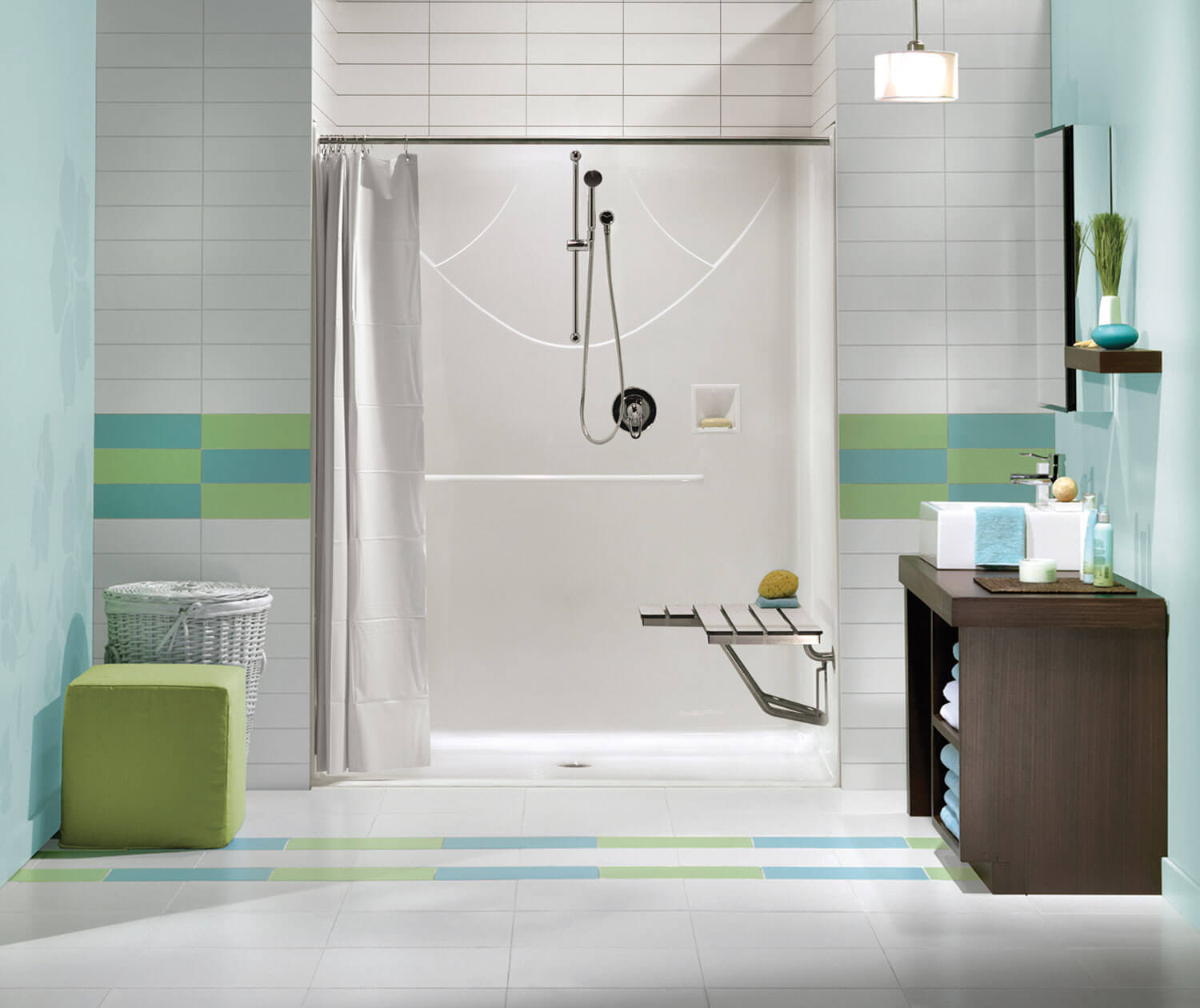 MAAX Outlook BFS-60F 62" x 33" x 78 "AcrylX Alcove Center Drain One-Piece Shower in White - Image 1
