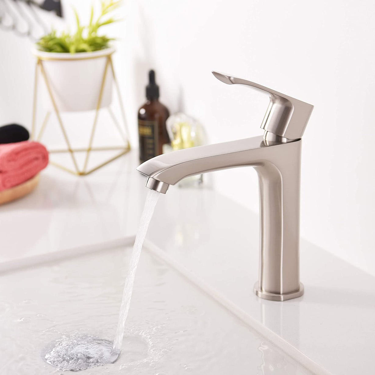 RUBY CANADA SLIM SINGLE HOLE BATHROOM FAUCET - Image 4