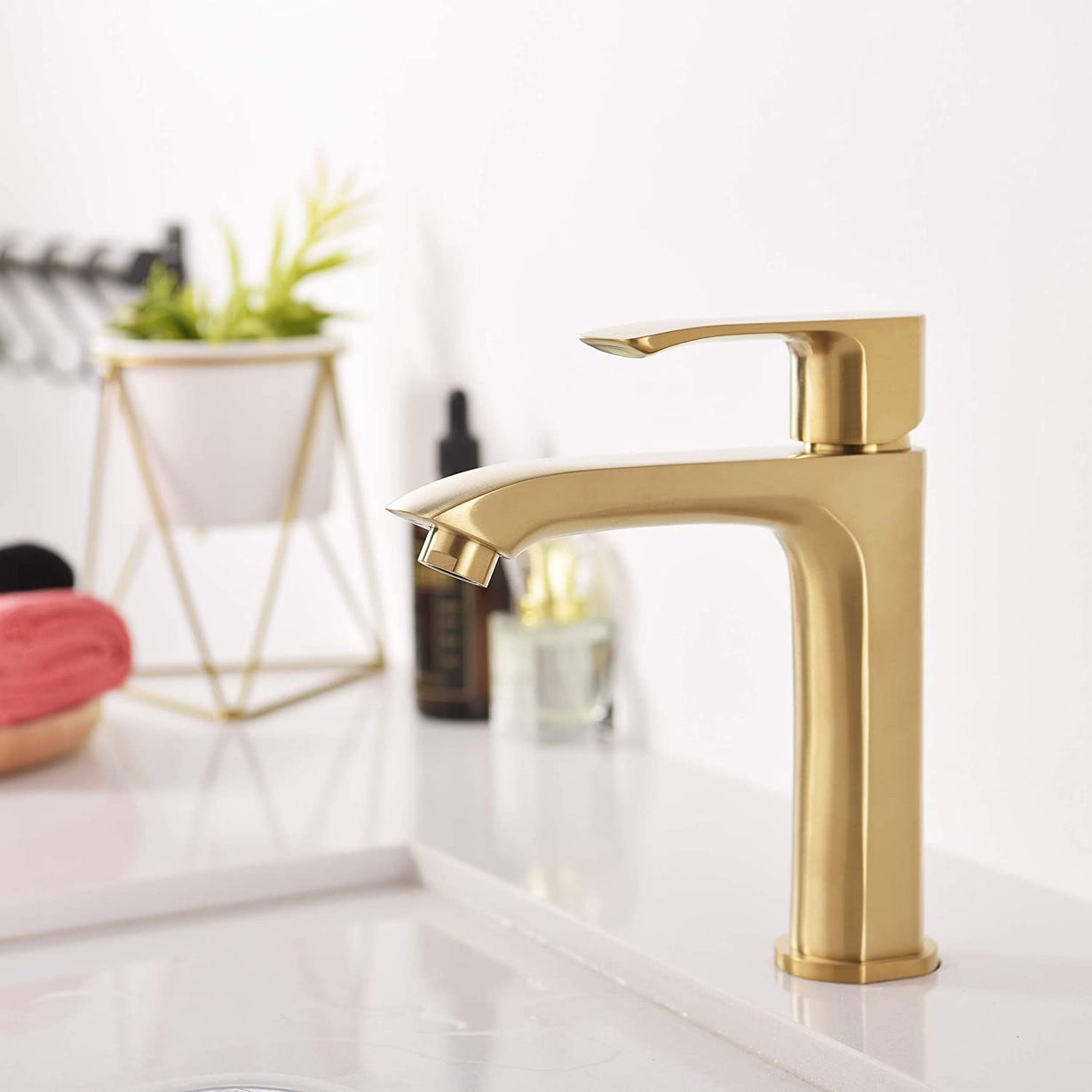 RUBY CANADA SLIM SINGLE HOLE BATHROOM FAUCET - Image 7