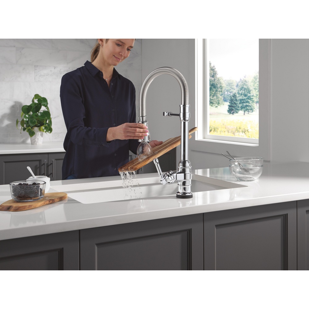 Delta Broderick Pro Touchless Kitchen Pulldown Faucet - Image 5