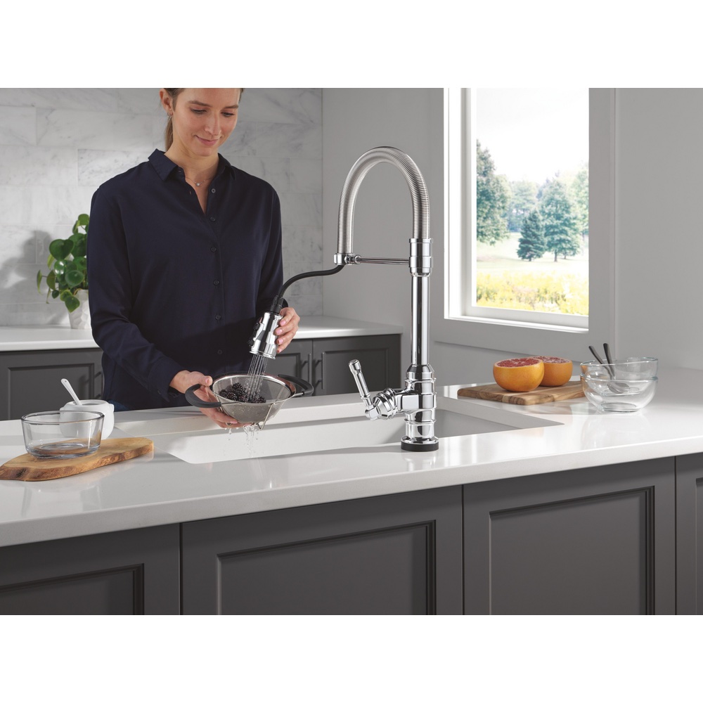 Delta Broderick Pro Touchless Kitchen Pulldown Faucet - Image 8